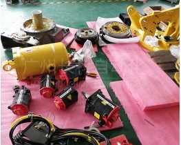 發(fā)那科機器人R-2000iC本體拆機件銷售：電機、減速器、平衡缸……
