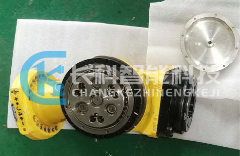發(fā)那科2000iC機器人中心手拆解維修 發(fā)那科2000iC機器人中心手拆解維修