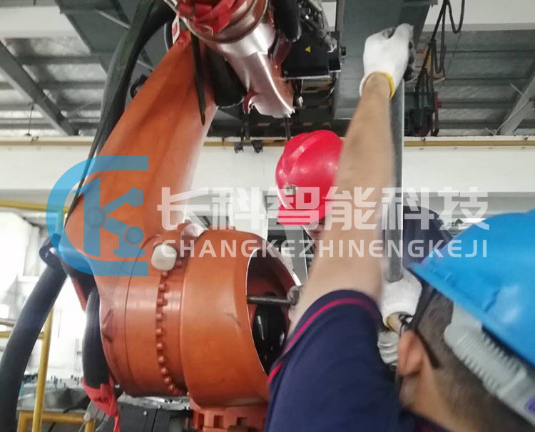 庫卡機(jī)器人減速機(jī)與平衡缸維修 庫卡機(jī)器人減速機(jī)與平衡缸維修