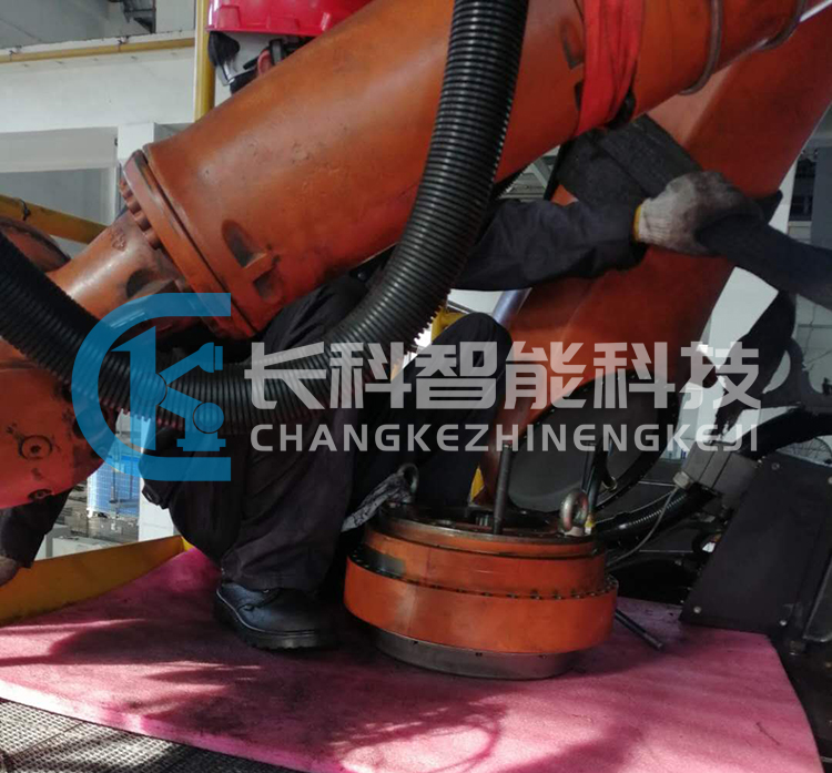 庫卡機(jī)器人減速機(jī)與平衡缸維修 庫卡機(jī)器人減速機(jī)與平衡缸維修